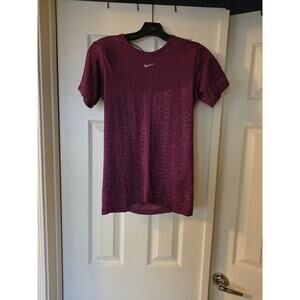 Nike Dry Fit Top - Open Back Design - Women's Activewear